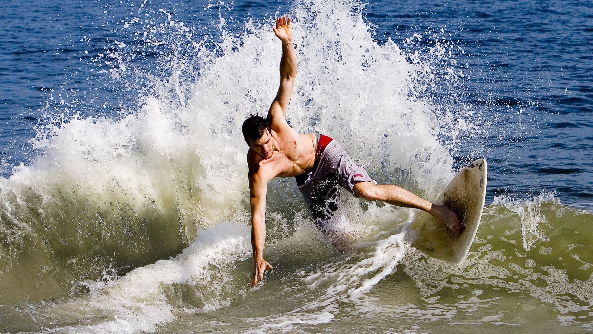 米兰体育在线登录-世界自行车山地赛中国骑手闪耀赛场,世界山地自行车比赛