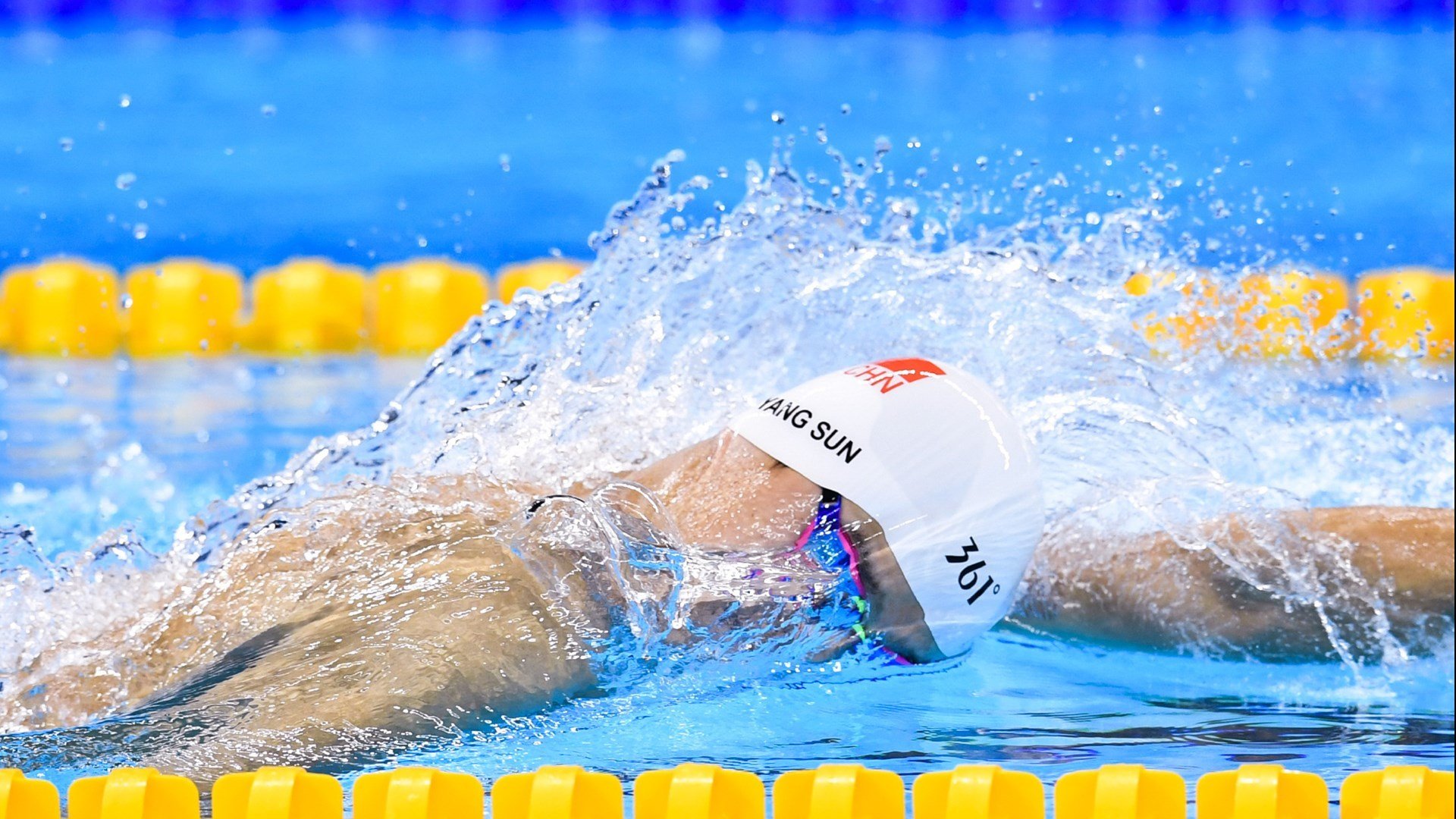 米兰体育milan-世界足球盛宴:世俱杯揭幕战精彩纷呈,2021年足球世俱杯