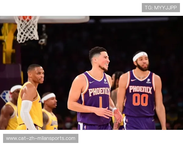 国王战术扩展：外围牵制后的内线补位成为得分新源